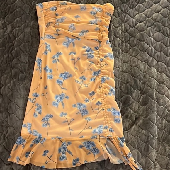 Pretty Little Things Yellow Ruched Mini Dress - Picture 2 of 5